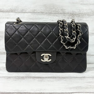 シャネル マトラッセ チェーンショルダーバッグ A01113 ラム シルバー金具