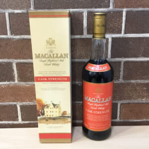 ザ・マッカラン カスクストレングス 赤ラベル 750ml 目減りあり