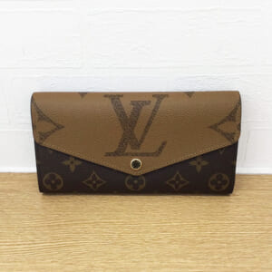 ルイヴィトン モノグラムリバース ポルトフォイユサラ M80726
