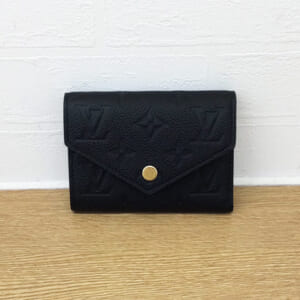 ルイヴィトン モノグラムアンプラント ポルトフォイユヴィクトリーヌ M64060