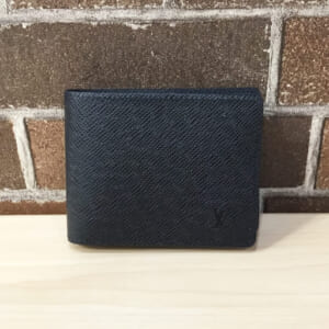 ルイヴィトン タイガ ポルトフォイユミュルティプル M30531