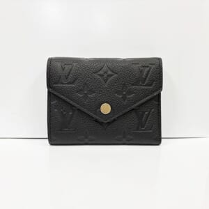 ルイヴィトン モノグラムアンプラント ポルトフォイユヴィクトリーヌ M64060