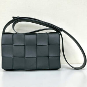 ボッテガヴェネタ イントレチャート カセットショルダーバッグ 578004