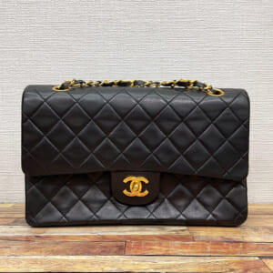 シャネル マトラッセ チェーンショルダーバッグ25 A01112 ラムスキン 黒 ゴールド金具 