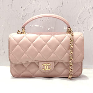 シャネル マトラッセ フラップフォンケース AP3226 チェーンショルダー