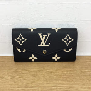 ルイヴィトン モノグラムアンプラント ポルトフォイユサラ M80496