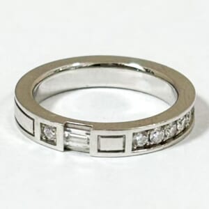 ハリーウィンストン トラフィックアクセントバンドリング WBDPACRFTRF