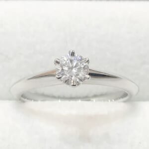 ティファニー ソリティア ダイヤモンドリング 0.28ct