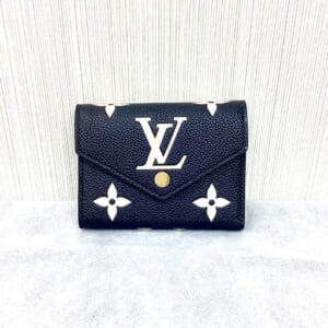 ルイヴィトン モノグラムアンプラント ポルトフォイユヴィクトリーヌ M80968