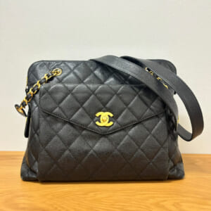 シャネル マトラッセ チェーンショルダーバッグ キャビアスキン ゴールド金具 A06323