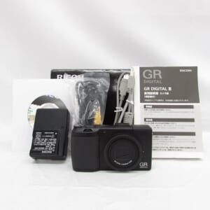 RICOH リコー デジタルカメラ GRIII 中古品
