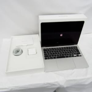 中古品 Apple アップル ノートPC MacBook Air Retinaディスプレイ 13.3 MGN93J/A シルバー A2337 M1/8GB/SSD256GB