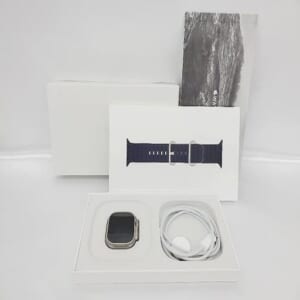 Apple Watch Ultra GPS+Cellularモデル 49mm MQFK3J/A チタニウムケース/ミッドナイトオーシャンバンド 中古品