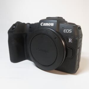 Canon キャノン ミラーレス一眼カメラ EOS RP ボディ 中古品
