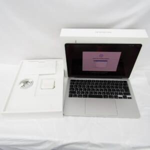 Apple アップル ノートパソコン MacBook Air 13.6インチ Liquid Retina MW0W3J/A シルバー M4/16GB/SSD256GB 中古品