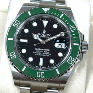 ロレックス サブマリーナ デイト 126610LV