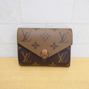 ルイヴィトン モノグラムリバース ポルトフォイユヴィクトリーヌ M81557