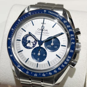 オメガ スピードマスター シルバー スヌーピーアワード 310.32.42.50.02.001