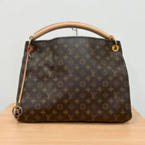 ルイヴィトン モノグラム アーツィーMM M40249