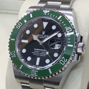 ロレックス サブマリーナ デイト 126610LV