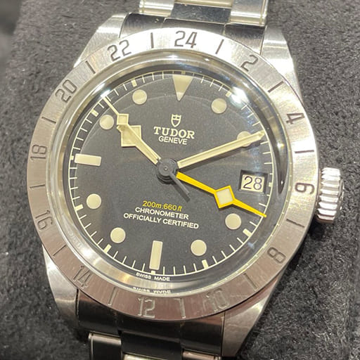 M79470-0001 ブラックベイ プロ 黒文字盤