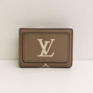 ルイヴィトン モノグラムアンプラント ポルトフォイユクレア M82370