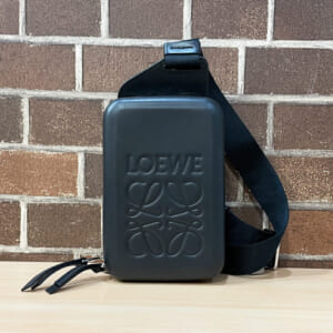 ロエベ モールデッドスリングバッグ B987W42X07