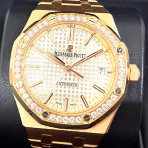 オーデマピゲ ロイヤルオーク 15451OR.ZZ.1256OR.01