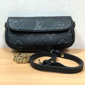 ルイヴィトン モノグラムアンプラント ウォレットオンチェーンアイビー M82154