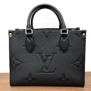ルイヴィトン モノグラムアンプラント オンザゴーPM M45653