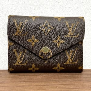 ルイヴィトン モノグラム ポルトフォイユヴィクトリーヌ M62472