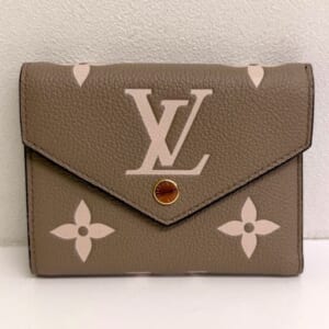 ルイヴィトン モノグラムアンプラント ポルトフォイユヴィクトリーヌ M81861