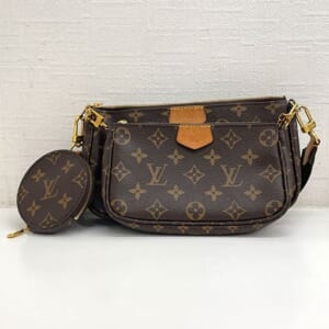 ルイヴィトン モノグラム ミュルティポシェットアクセソワール M44813