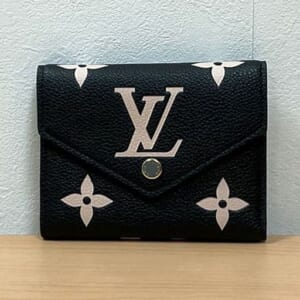 ルイヴィトン モノグラムアンプラント ポルトフォイユヴィクトリーヌ M80968