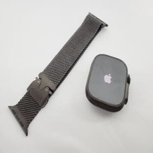 Apple Watch Ultra 2 GPS+Cellular 49mm MX4P3J/A ブラックチタニウムケース+ブラックチタニウムミラネーゼ 中古品