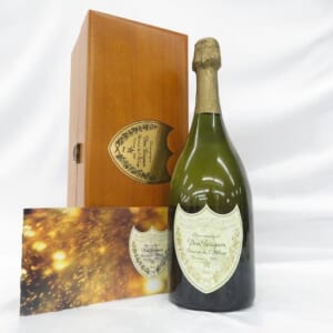 ドンペリニヨン レゼルヴ ドゥ ラ ベイ(ゴールド) 2002 木箱/冊子付