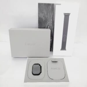 Apple Watch Ultra2 GPS+Cellularモデル 49mm MYTJ3J/A ブラックチタニウムケース/ブラックトレイルループ S/M 中古品