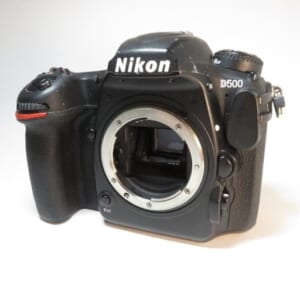 Nikon ニコン デジタル一眼レフカメラ D500 ボディ 中古品