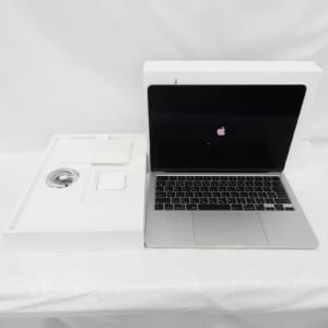 Apple アップル ノートPC MacBook Air Liquid Retinaディスプレイ 13.6 MLXY3J/A シルバー M2/8GB/SSD256GB 中古品