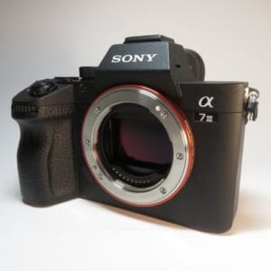 SONY ソニー ミラーレス一眼カメラ α7III ボディ ILCE-7M3 中古品