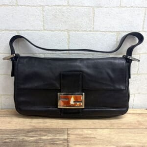 フェンディ マンマバケット