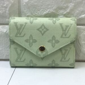 ルイヴィトン モノグラムオリジン キャンバス ポルトフォイユヴィクトリーヌ M27681