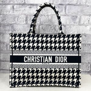 ディオール ブックトート ミディアム M1296ZTQT