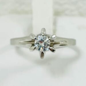 ダイヤモンドリング 0.19ct