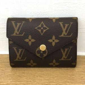 ルイヴィトン モノグラム ポルトフォイユヴィクトリーヌ M62472