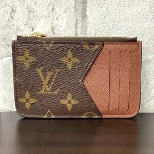 ルイヴィトン モノグラム カードケースポルトカルトロミー M81880