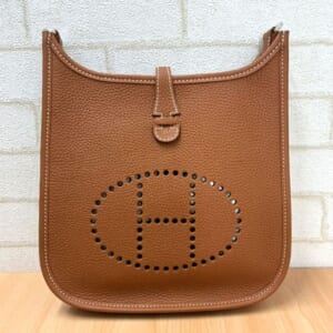 エルメス エヴリン 23 トリヨンクレマンス ゴールド シルバー金具
