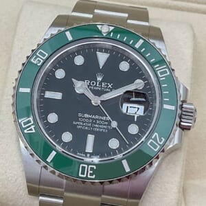 ロレックス サブマリーナ 126610LV