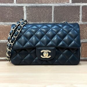 シャネル マトラッセ チェーンショルダーバッグ20 A69900 ラムスキン ゴールド金具 スレ傷有り