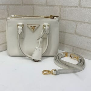 プラダ ガレリア サフィアーノレザーミニバッグ 1BA906